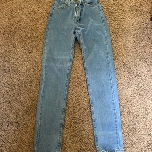 Light wash, high waisted mom jeans